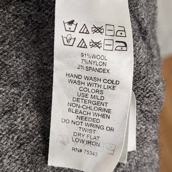 Tahari Gray 91% Wool Flowy Mini Skirt Cozy Preppy - Picture 5 of 5